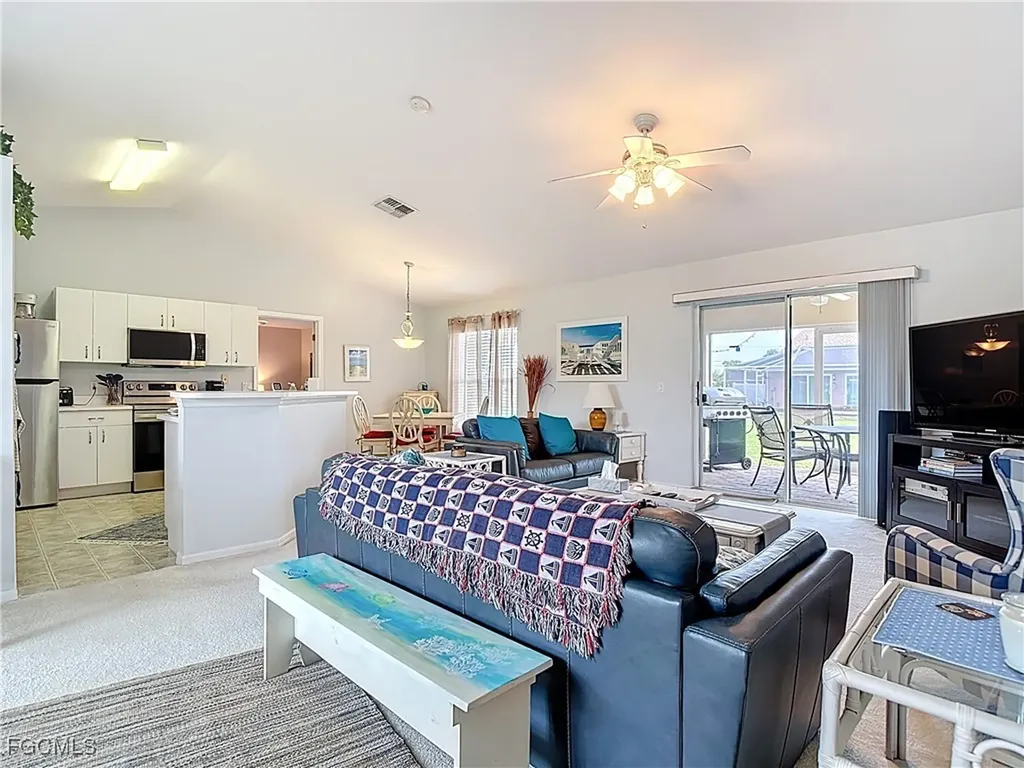 4216 SE 7th Avenue Cape Coral FL 33904