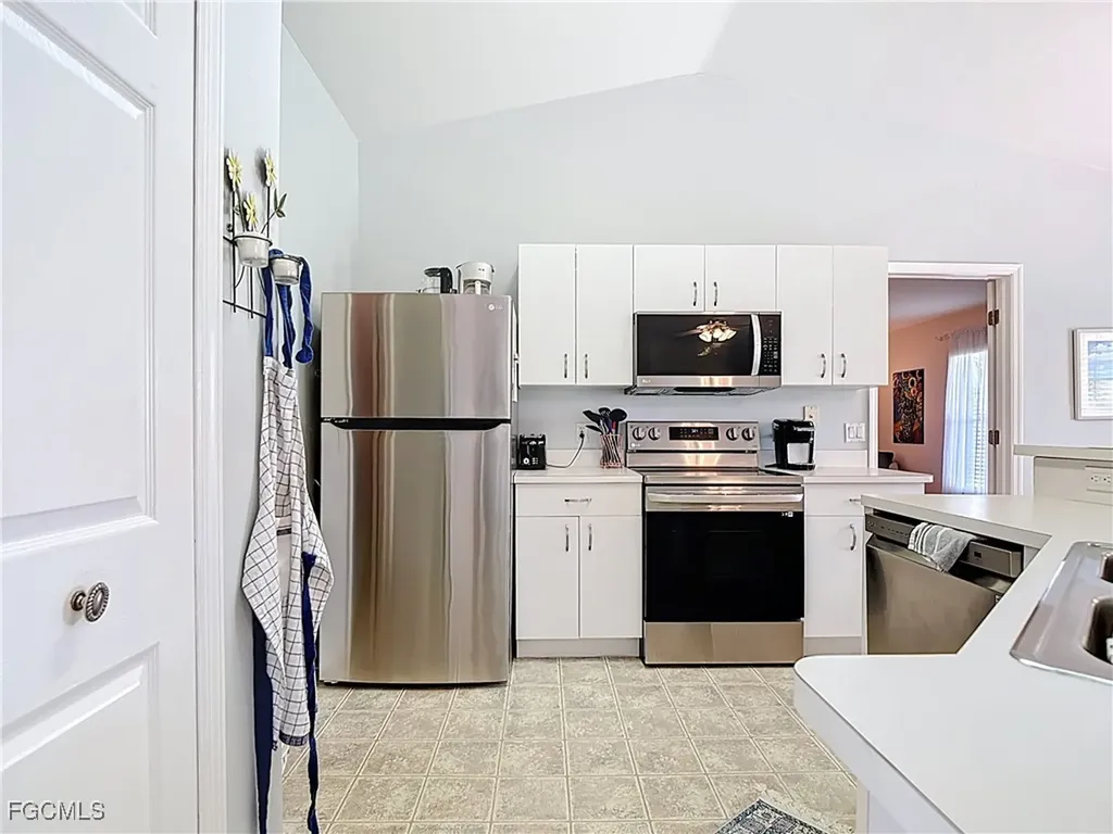 4216 SE 7th Avenue Cape Coral FL 33904