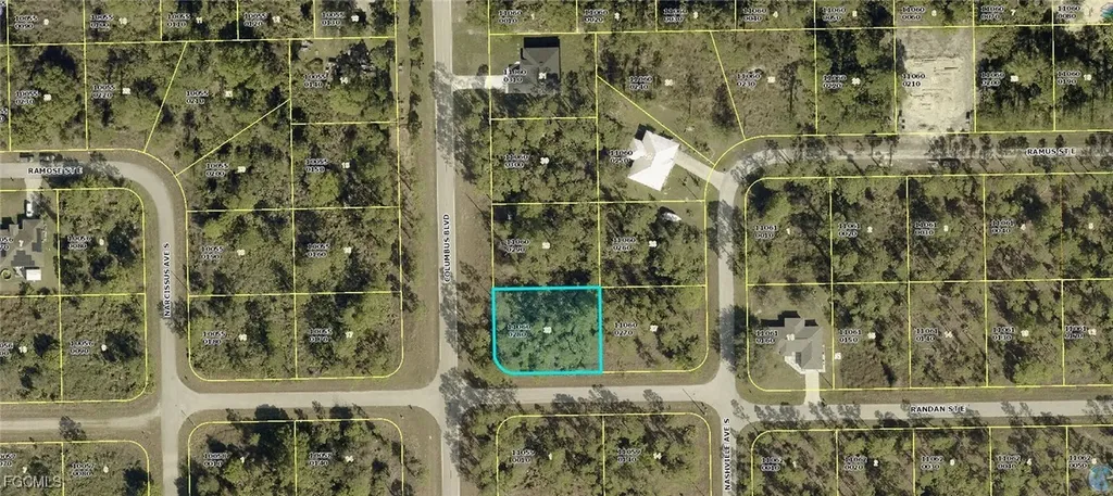 211 Columbus Boulevard Lehigh Acres FL 33974