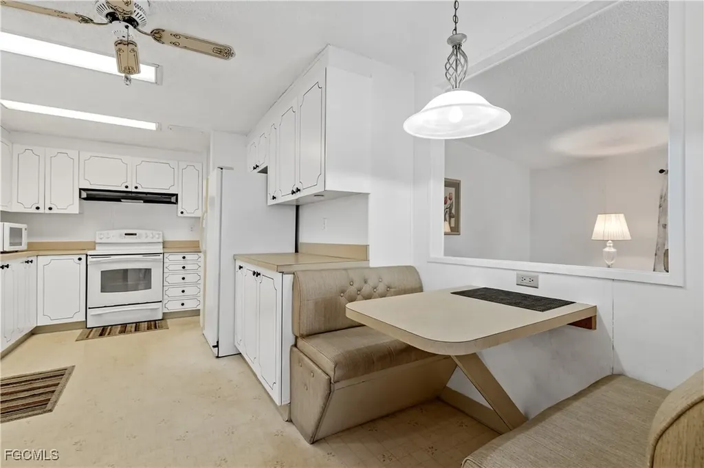 9231 Caloosa Drive North Fort Myers FL 33903