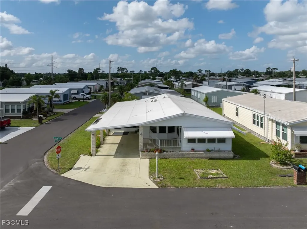 9231 Caloosa Drive North Fort Myers FL 33903