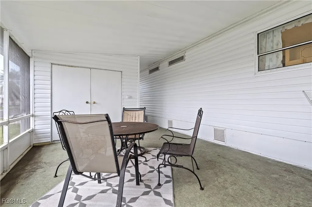 9231 Caloosa Drive North Fort Myers FL 33903