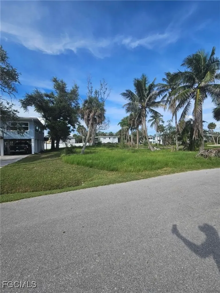 5397 Palmetto Street Fort Myers Beach FL 33931