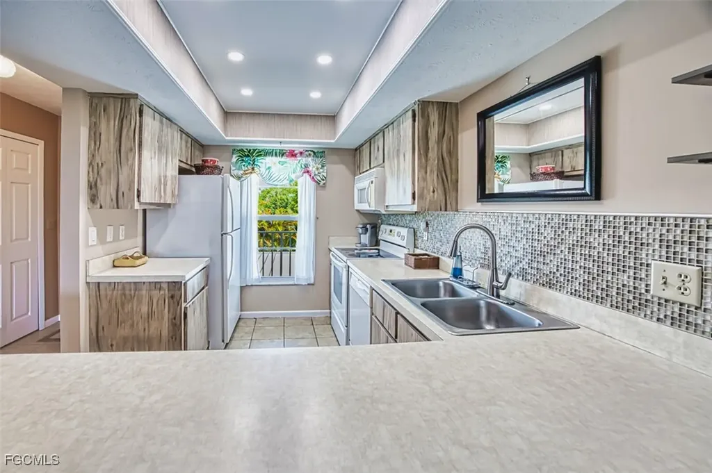 16001 Dublin Circle Fort Myers FL 33908
