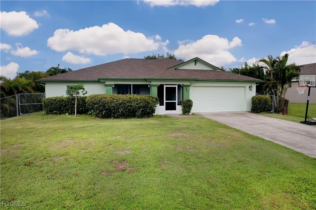 3744 NE 13th Place Cape Coral FL 33909
