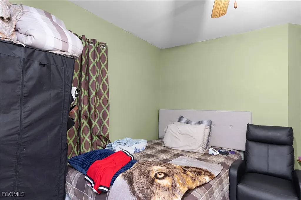 3744 NE 13th Place Cape Coral FL 33909