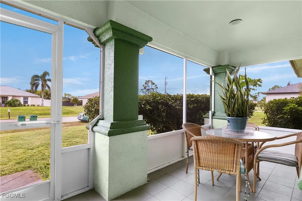 3744 NE 13th Place Cape Coral FL 33909