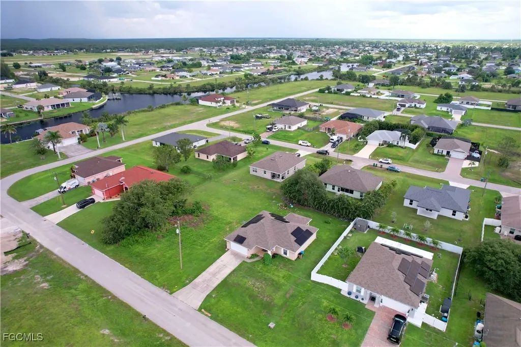 3744 NE 13th Place Cape Coral FL 33909