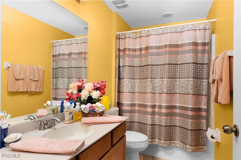 3744 NE 13th Place Cape Coral FL 33909