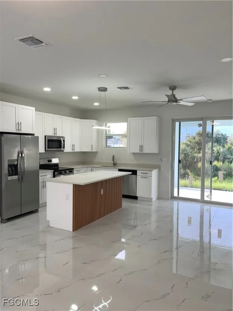 3308 2nd Street SW Lehigh Acres FL 33976