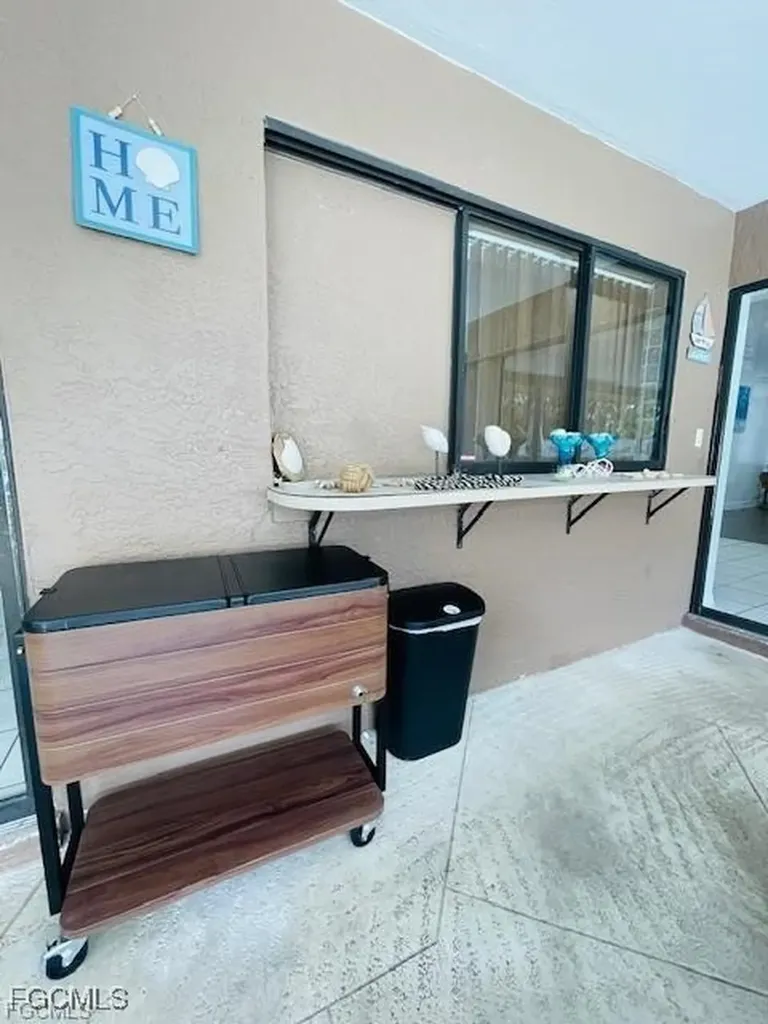 206 SW 33rd Street Cape Coral FL 33914