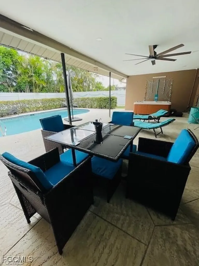 206 SW 33rd Street Cape Coral FL 33914