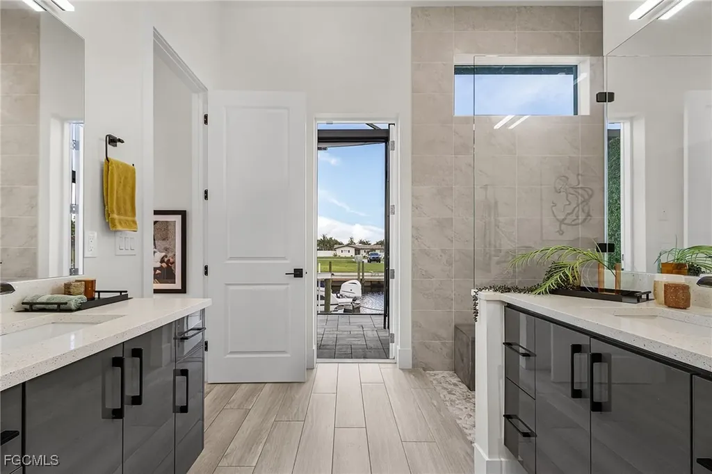 5338 Colonade Court Cape Coral FL 33904