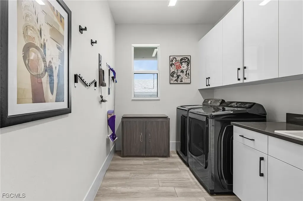 5338 Colonade Court Cape Coral FL 33904