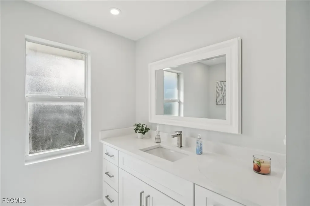1284 Par View Drive Sanibel FL 33957