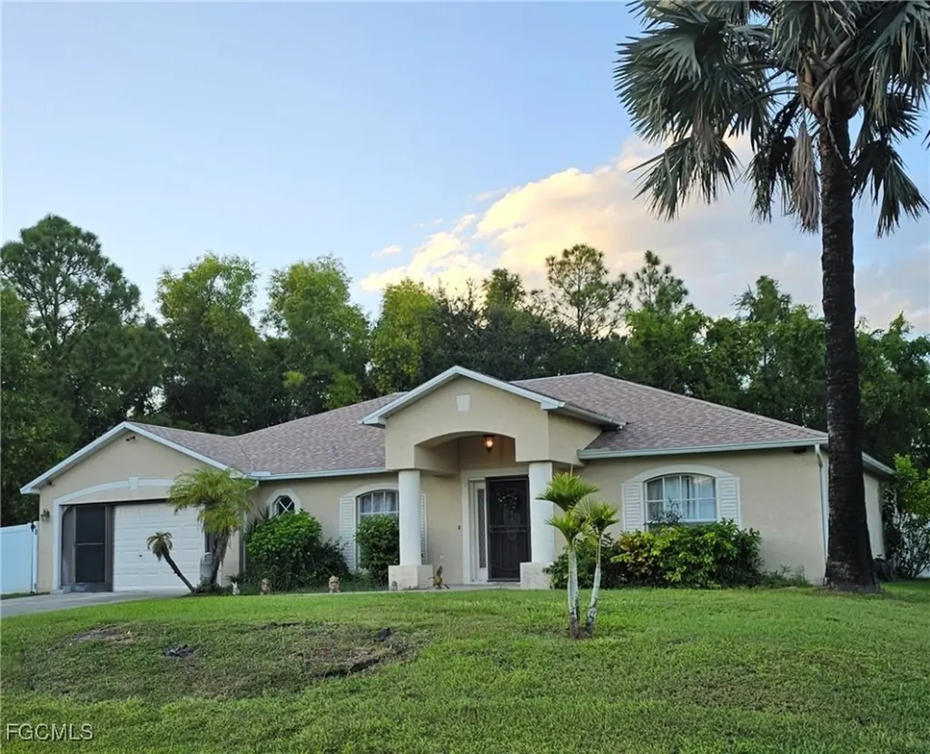 711 Epps Brown Street E Lehigh Acres FL 33974