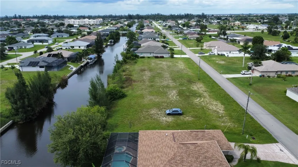 1720 SW 17th Avenue Cape Coral FL 33991