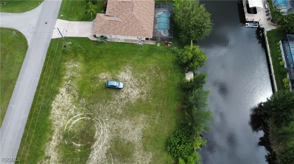 1720 SW 17th Avenue Cape Coral FL 33991