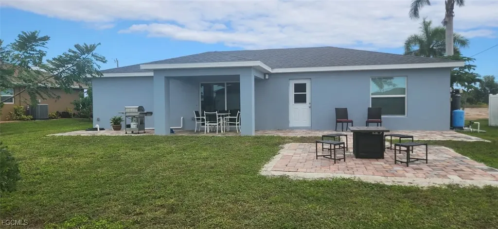 318 NW 14th Street Cape Coral FL 33993