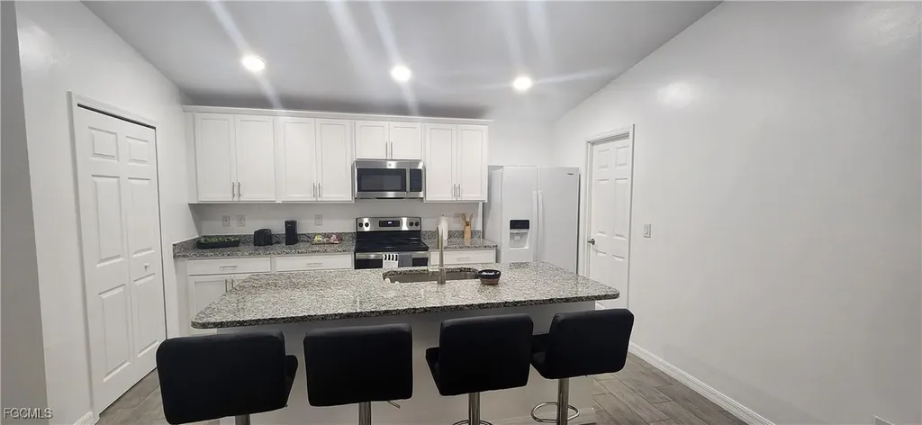 318 NW 14th Street Cape Coral FL 33993