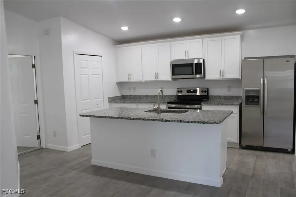 318 NW 14th Street Cape Coral FL 33993