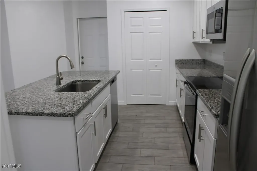 318 NW 14th Street Cape Coral FL 33993