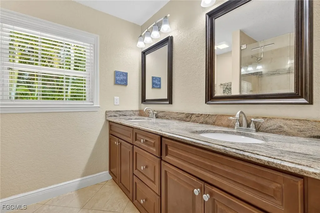 4235 SW 20th Avenue Cape Coral FL 33914