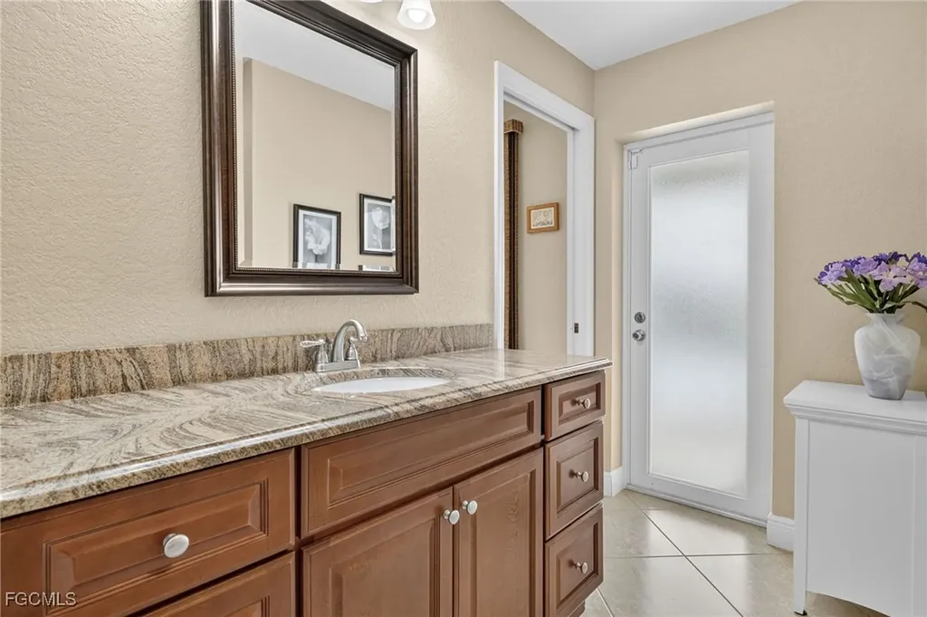 4235 SW 20th Avenue Cape Coral FL 33914