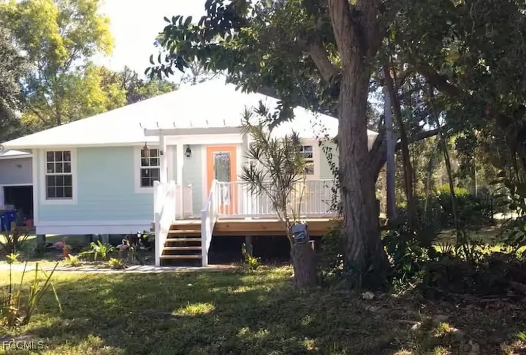 4404 Lake Heather Circle St. James City FL 33956