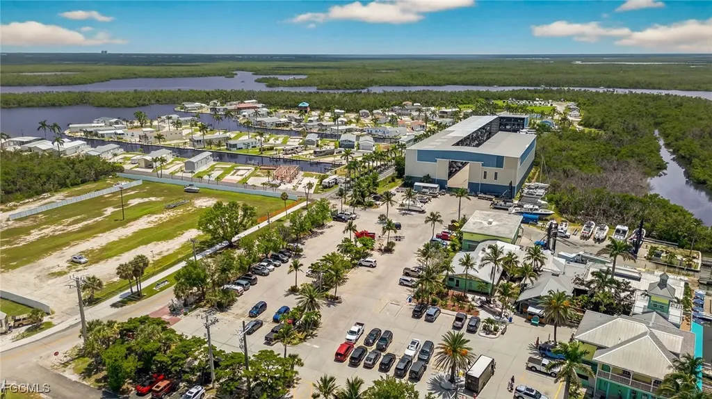 8 Galleon Way Fort Myers Beach FL 33931