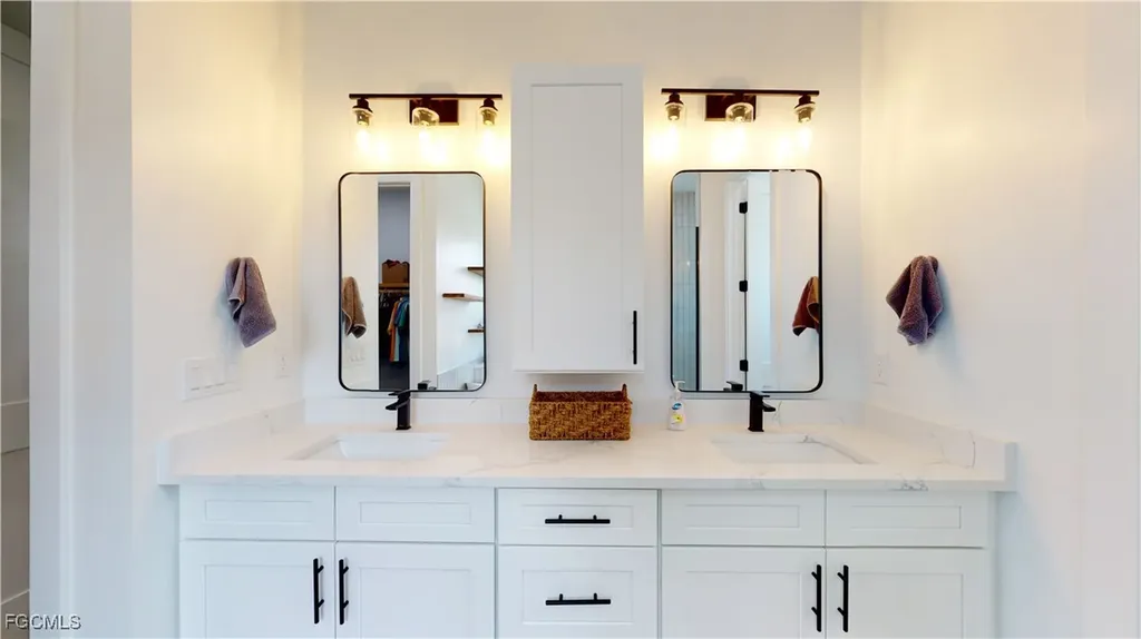 4239 NW 35th Street Cape Coral FL 33993