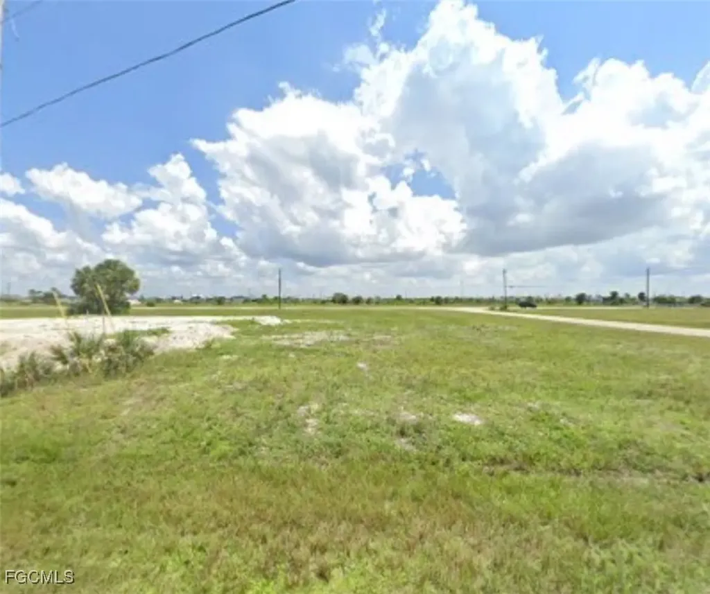 3923 NW 41st Avenue Cape Coral FL 33993