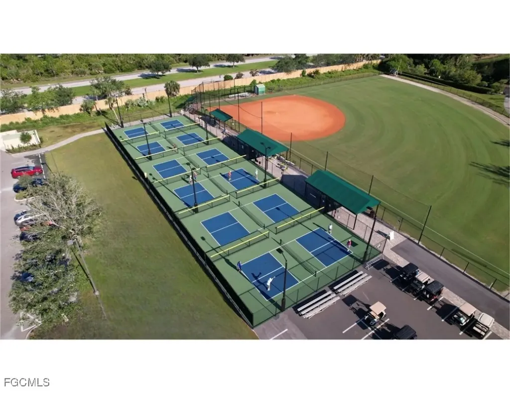 10648 Camarelle Circle Fort Myers FL 33913