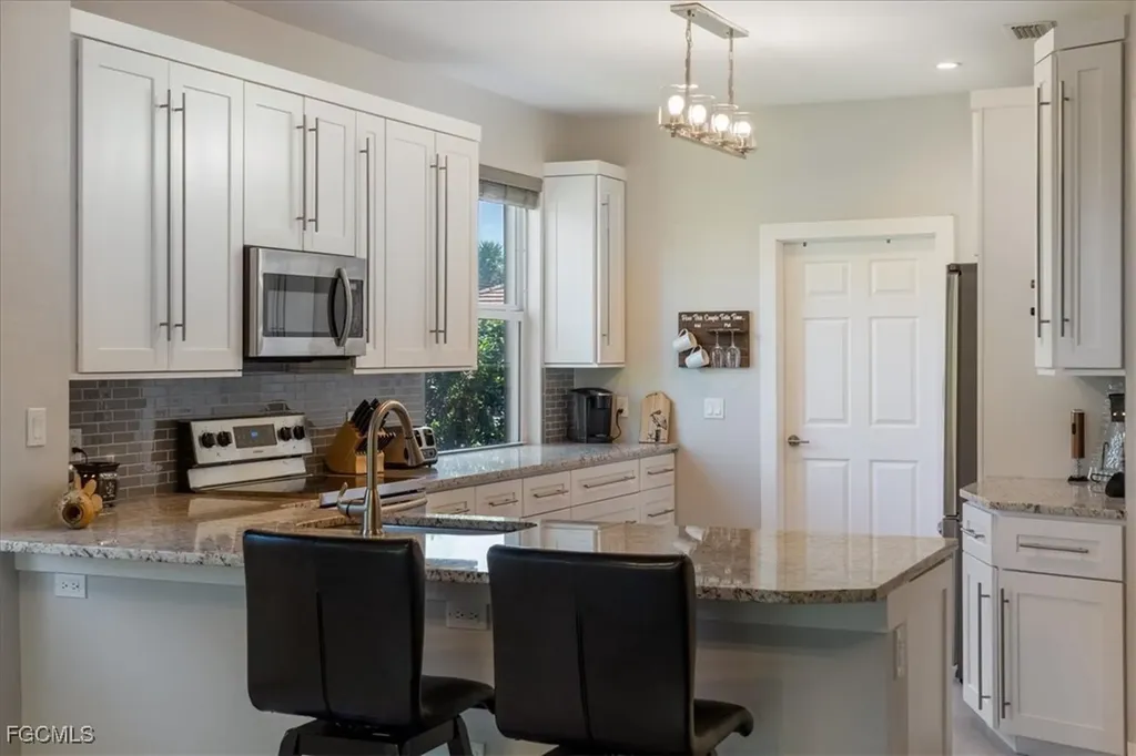 10648 Camarelle Circle Fort Myers FL 33913