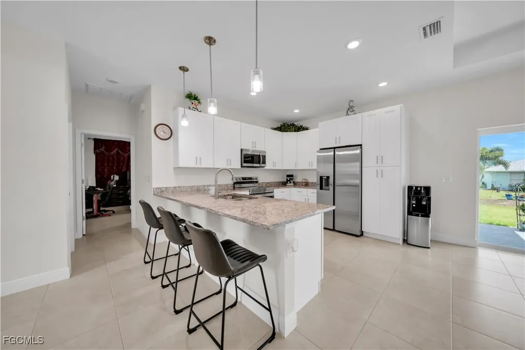 2520 Diplomat Parkway W Cape Coral FL 33993