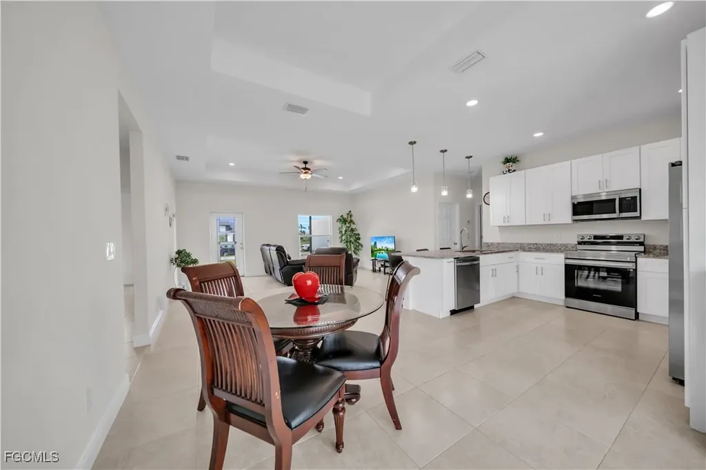 2520 Diplomat Parkway W Cape Coral FL 33993