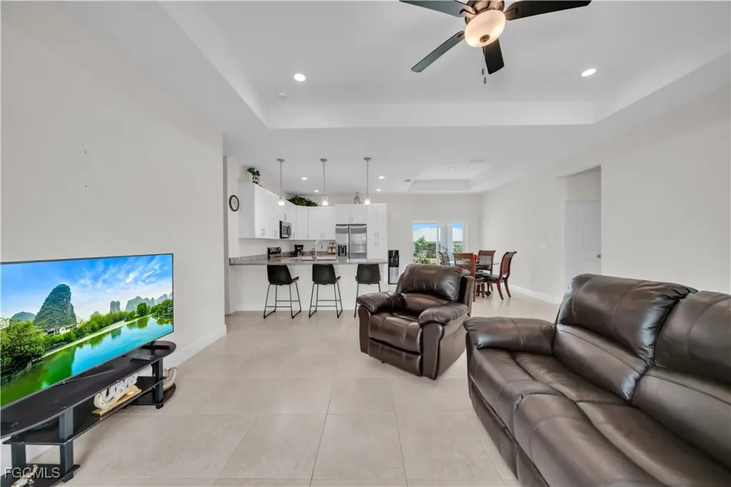 2520 Diplomat Parkway W Cape Coral FL 33993