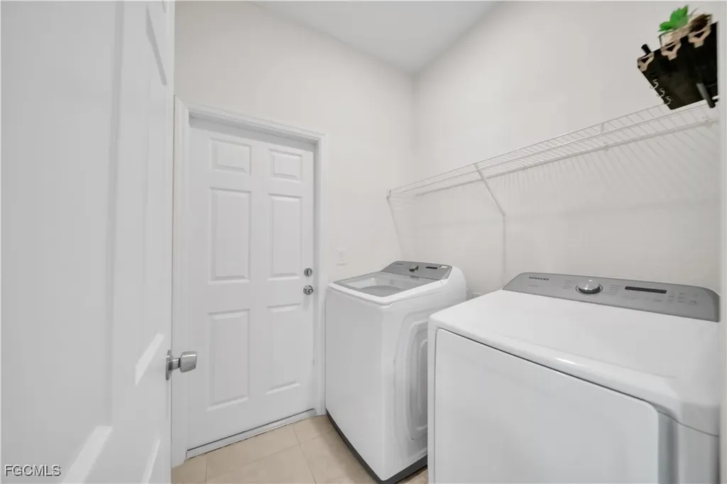 2520 Diplomat Parkway W Cape Coral FL 33993