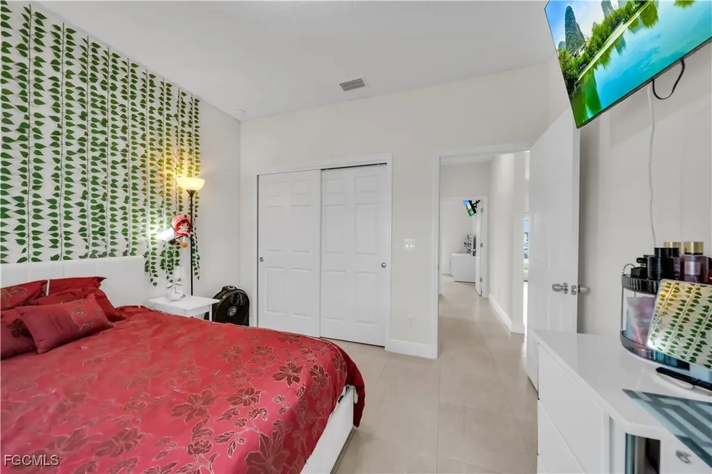 2520 Diplomat Parkway W Cape Coral FL 33993