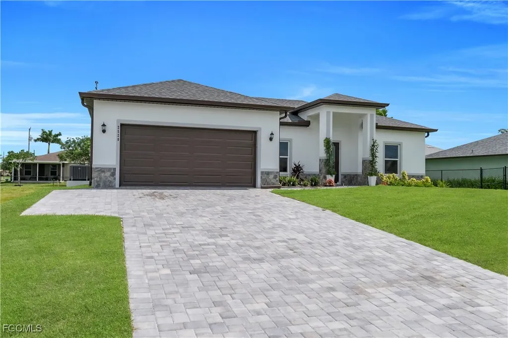 2520 Diplomat Parkway W Cape Coral FL 33993