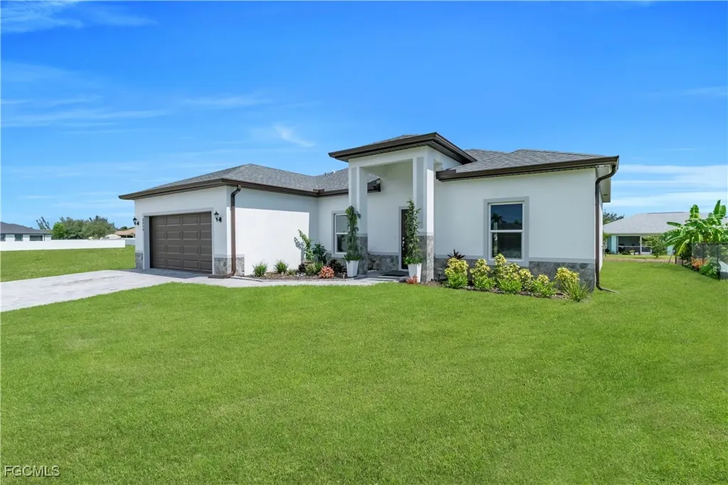 2520 Diplomat Parkway W Cape Coral FL 33993