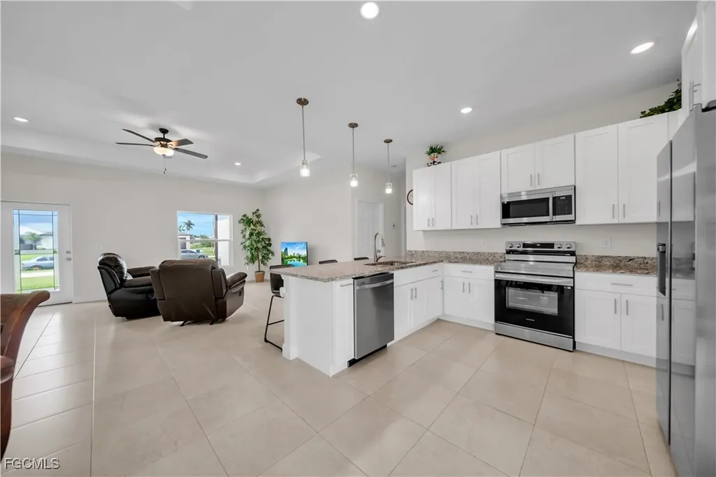 2520 Diplomat Parkway W Cape Coral FL 33993