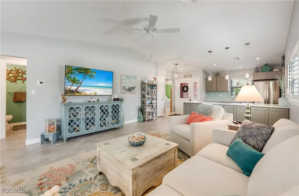 1657 Atlanta Plaza Drive Sanibel FL 33957