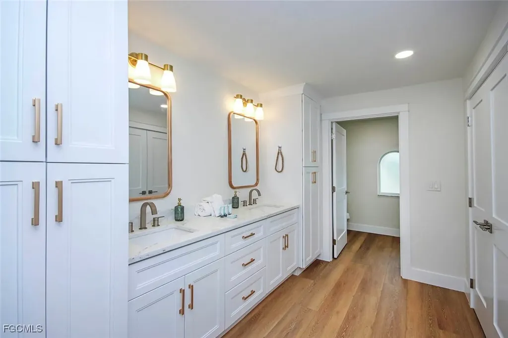 918 Kings Crown Drive Sanibel FL 33957