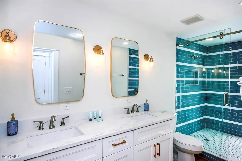 918 Kings Crown Drive Sanibel FL 33957