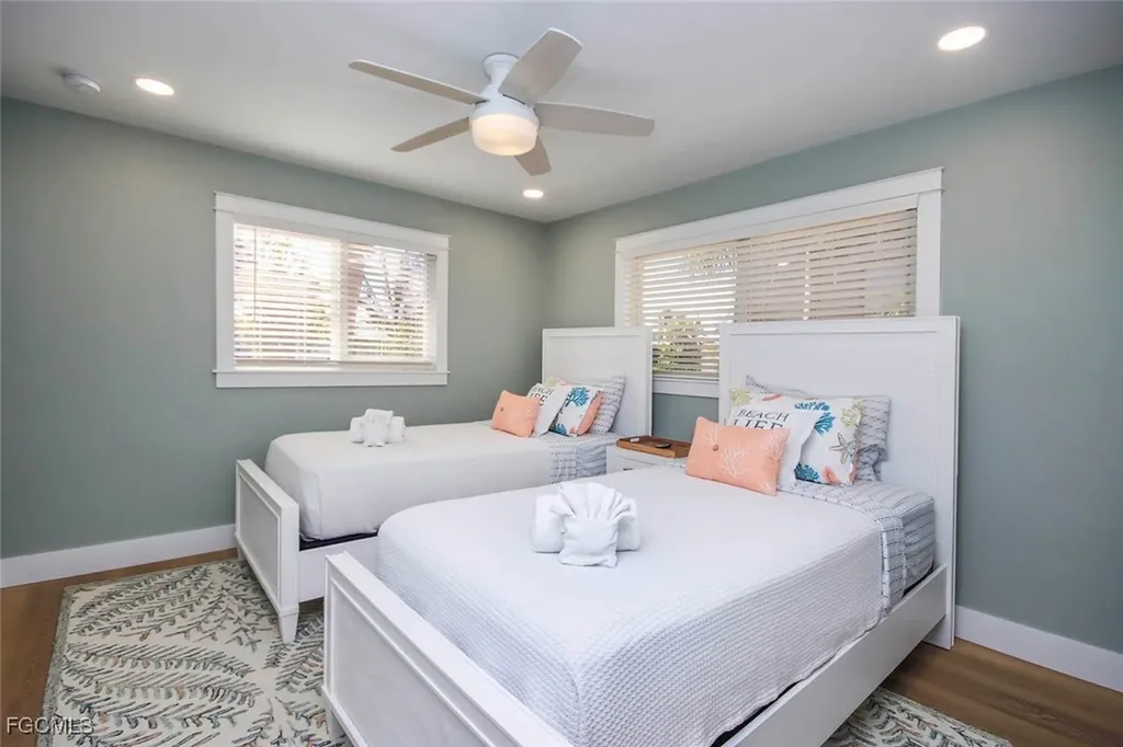 918 Kings Crown Drive Sanibel FL 33957