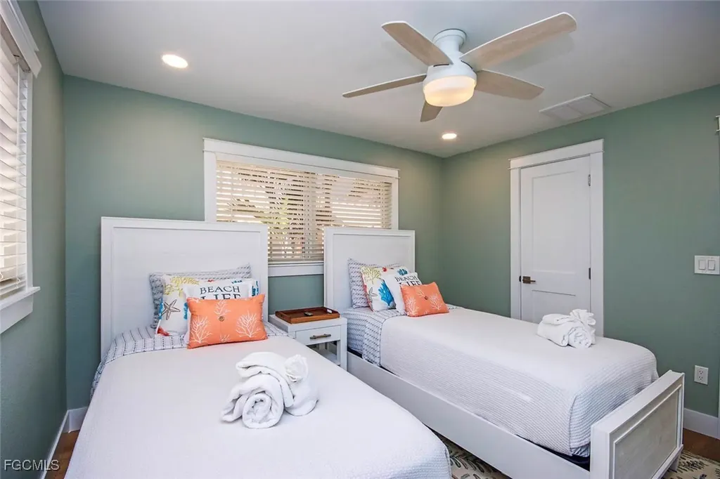 918 Kings Crown Drive Sanibel FL 33957