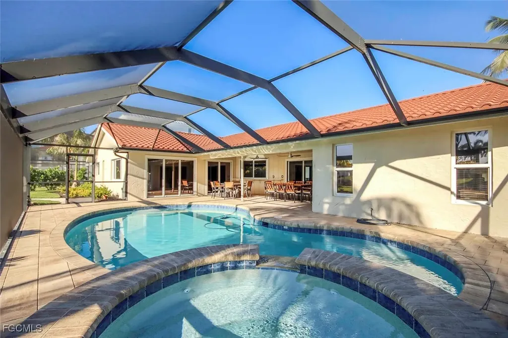 918 Kings Crown Drive Sanibel FL 33957