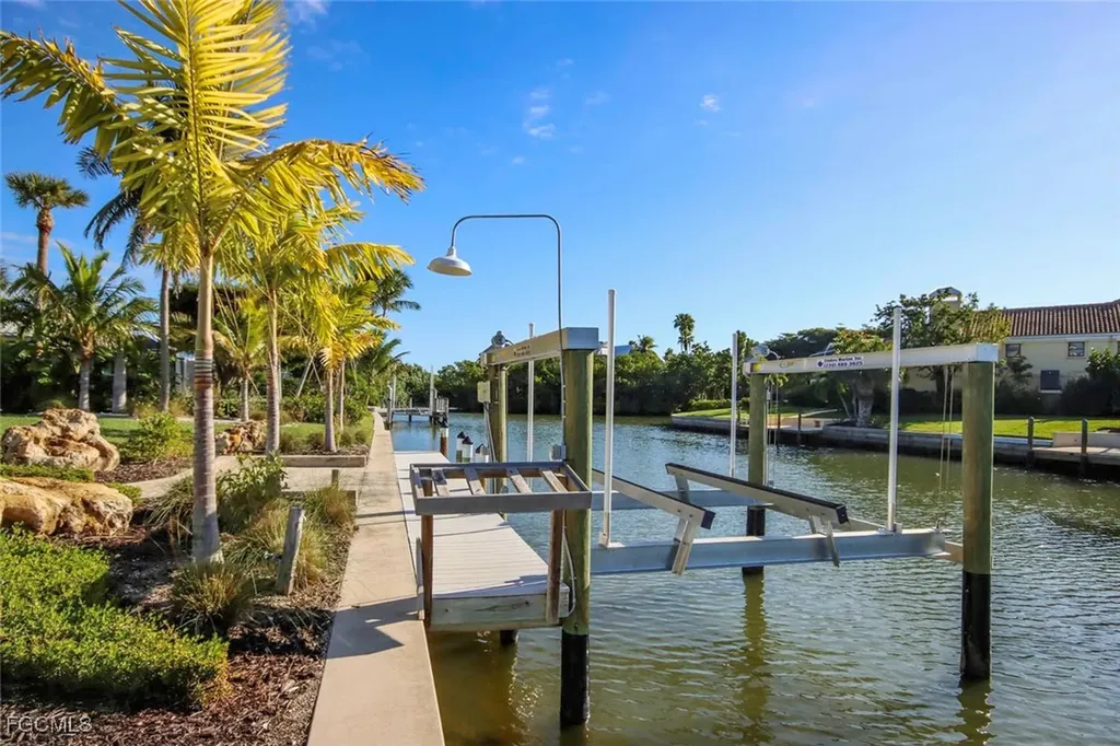 918 Kings Crown Drive Sanibel FL 33957