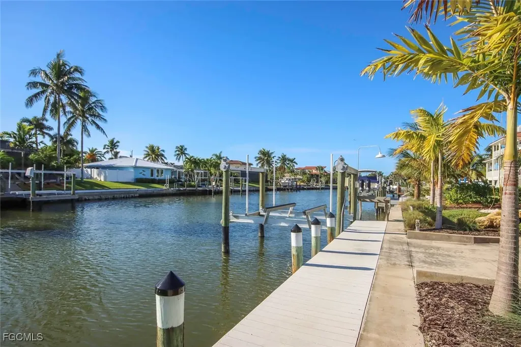 918 Kings Crown Drive Sanibel FL 33957